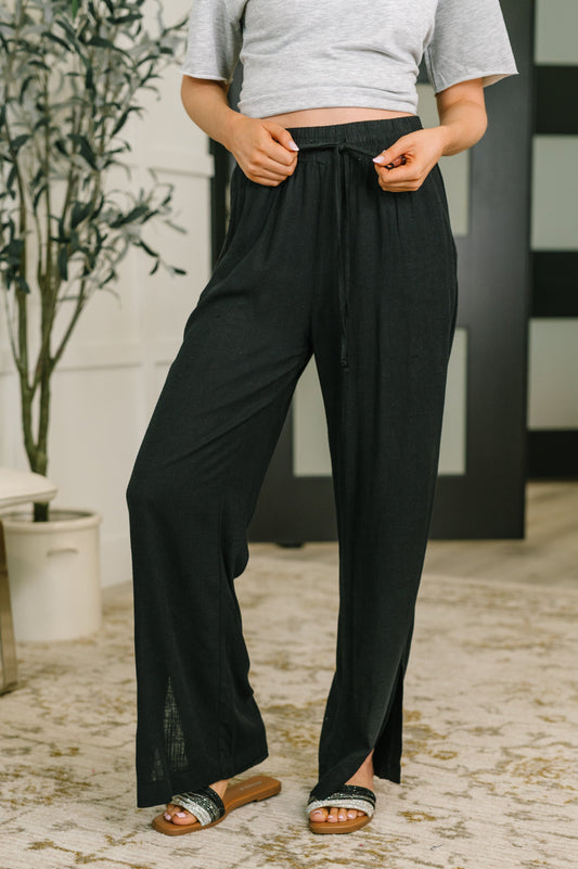 Essential Feeling Straight Leg Lounge Pants in Light in Black