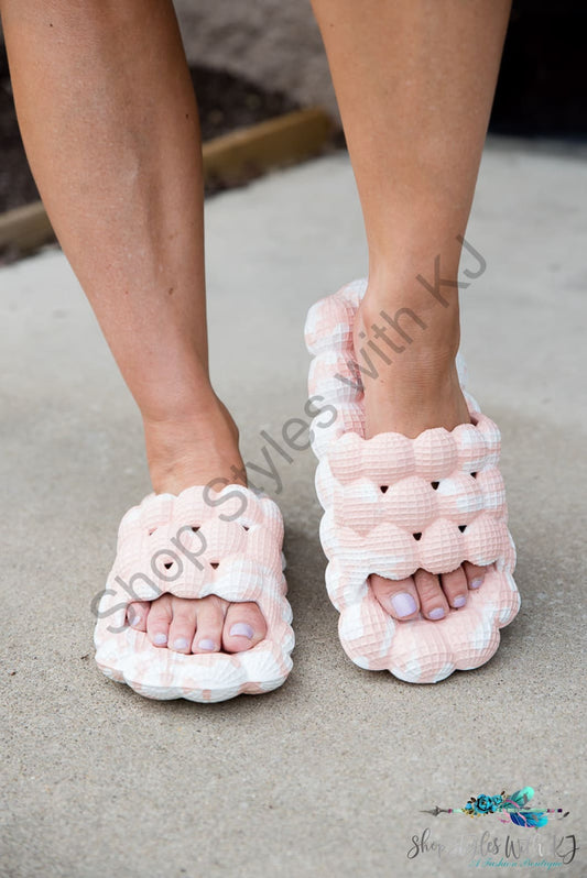 Bubble Cloud Sandals In Pink H2K