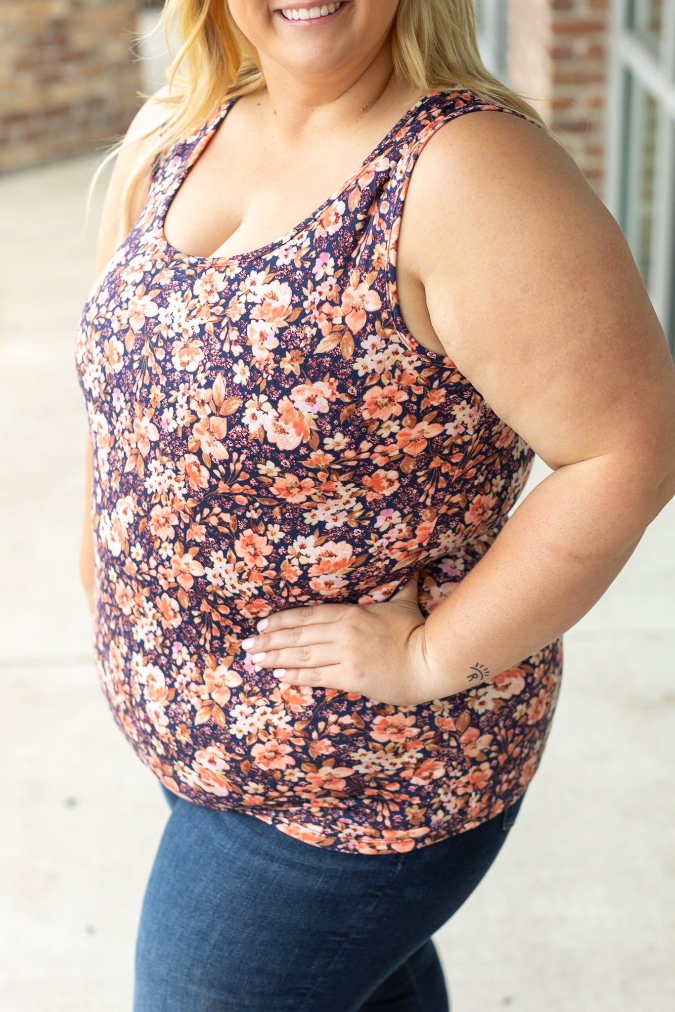 Luxe Scoop Tank - Navy Floral Mix