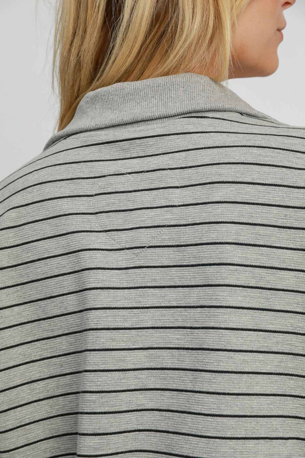 Striped Half Zip Short Sleeve Sweatshirt - Gray