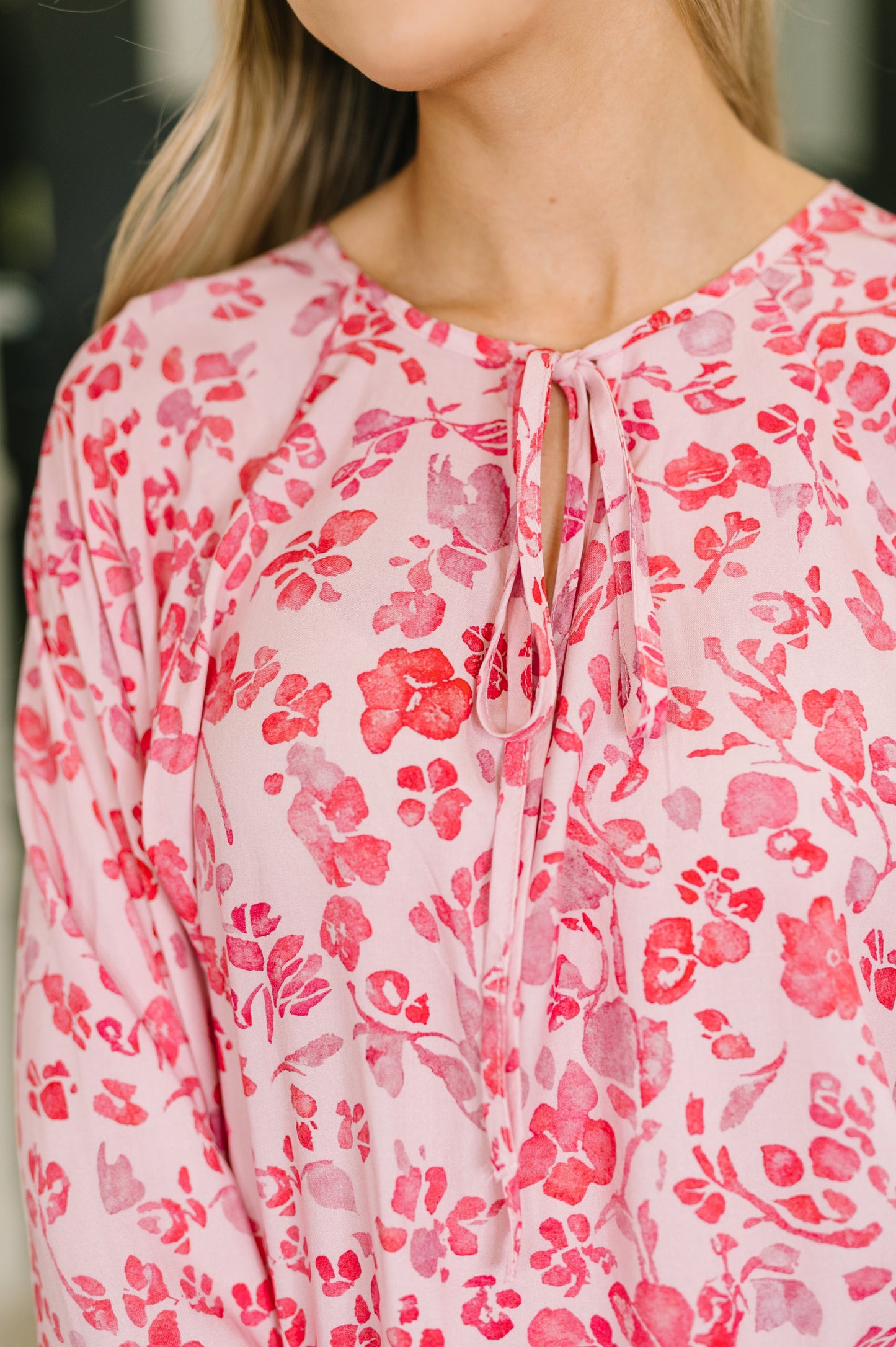 Garden Kiss V-Neck Puff Sleeve Blouse