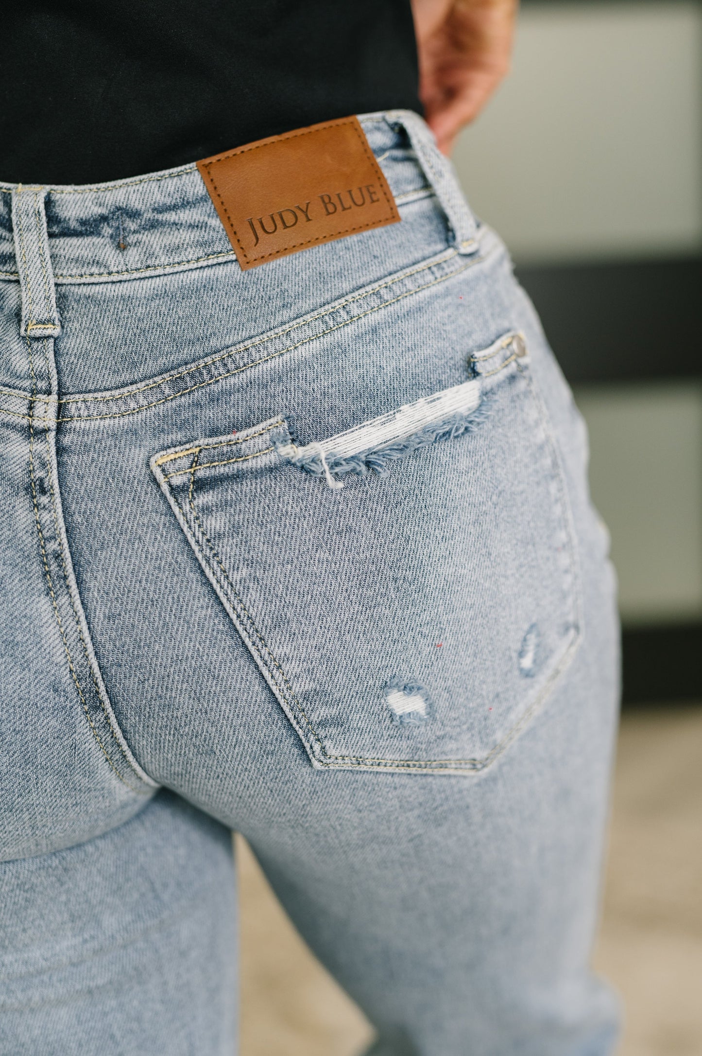 Judy Blue Mid Rise 90's Straight Jeans