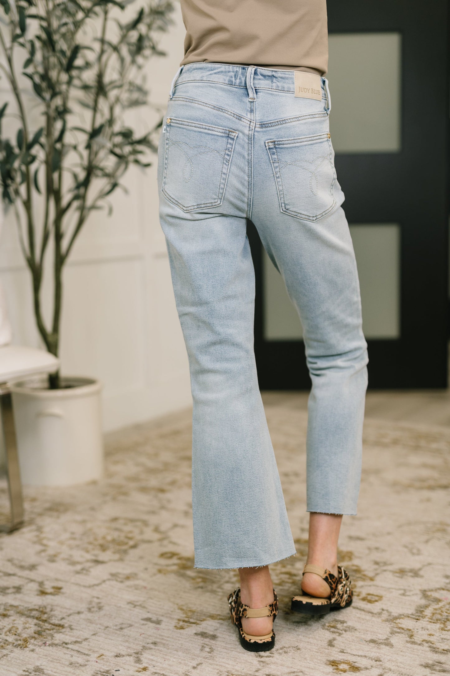 Judy Blue Mid Rise Kick Flare Jeans w Raw Hem