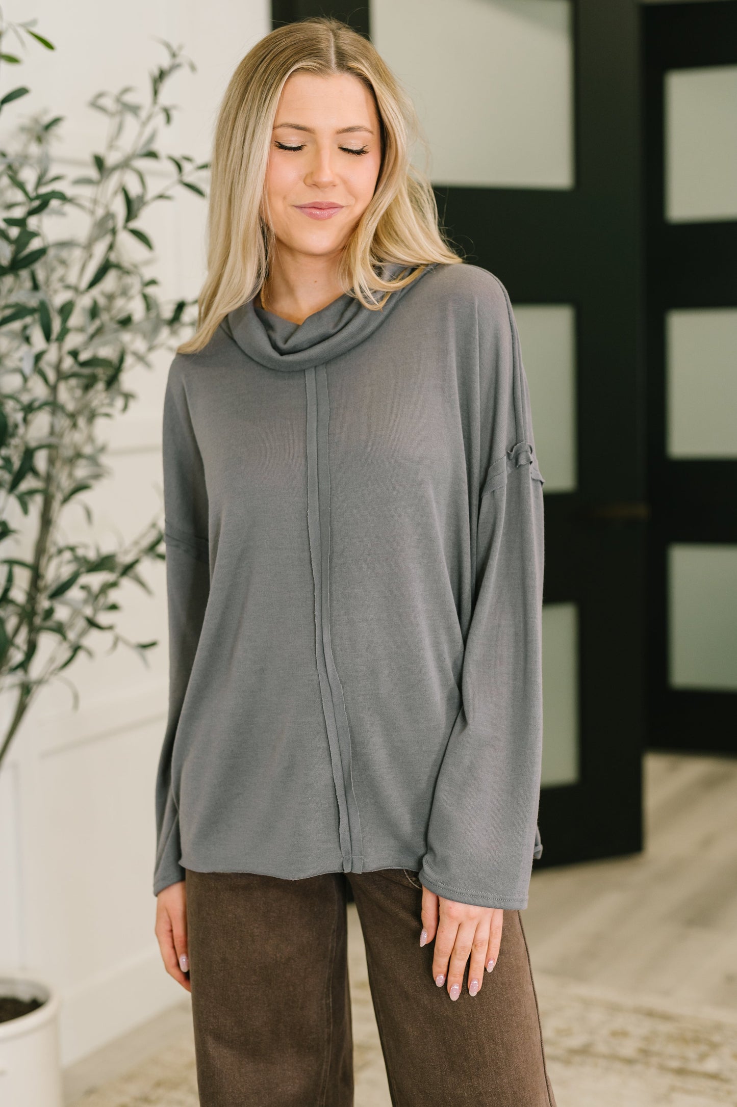 Metro Flow Center Seam Turtleneck Top