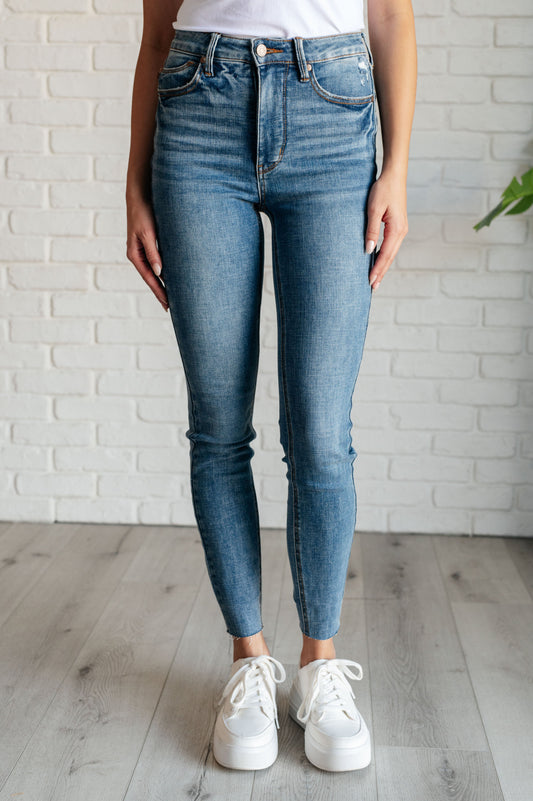 Judy Blue High Rise Tummy Control Skinny Jeans in Vintage Wash