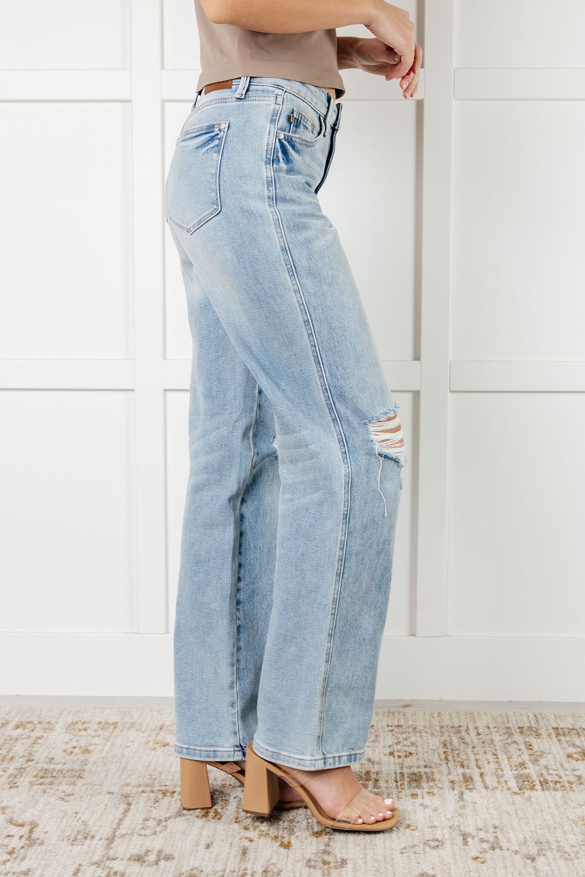 Judy Blue High Rise Rigid Magic 90's Straight Jeans