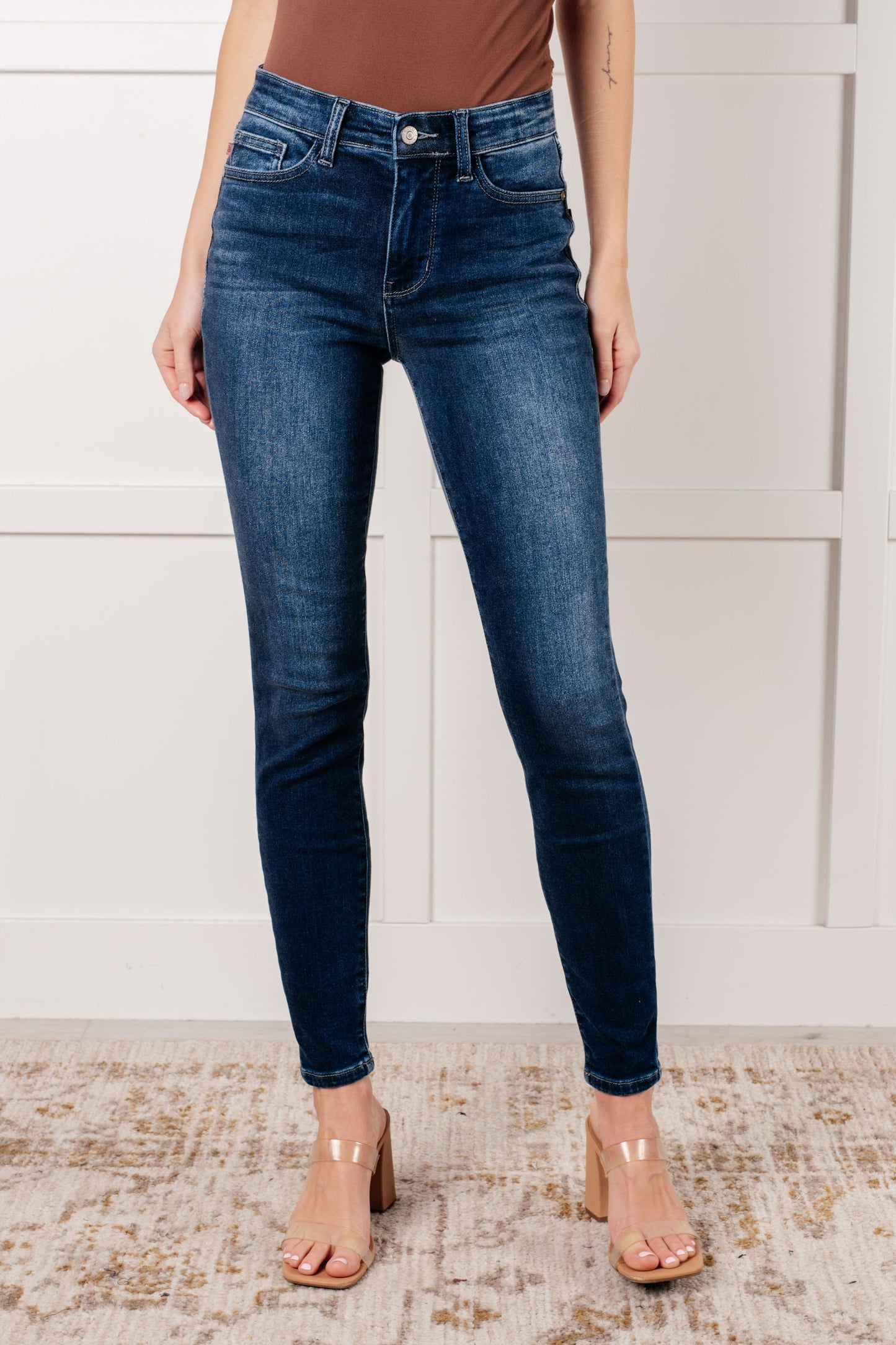 Judy Blue Mid Rise Thermal Vintage Skinny Jeans