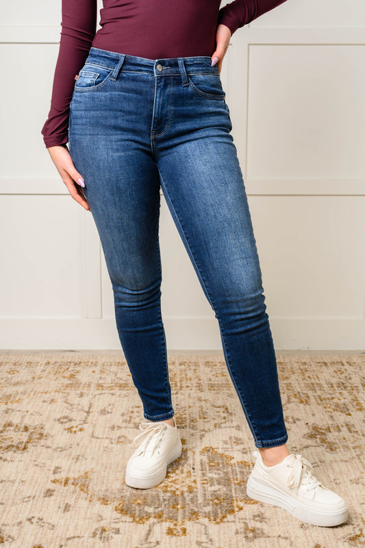 Judy Blue Mid Rise Thermal Vintage Skinny Jeans