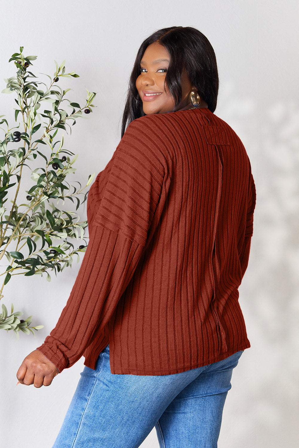 Ribbed Round Neck Slit Knit Top - 5 Colors