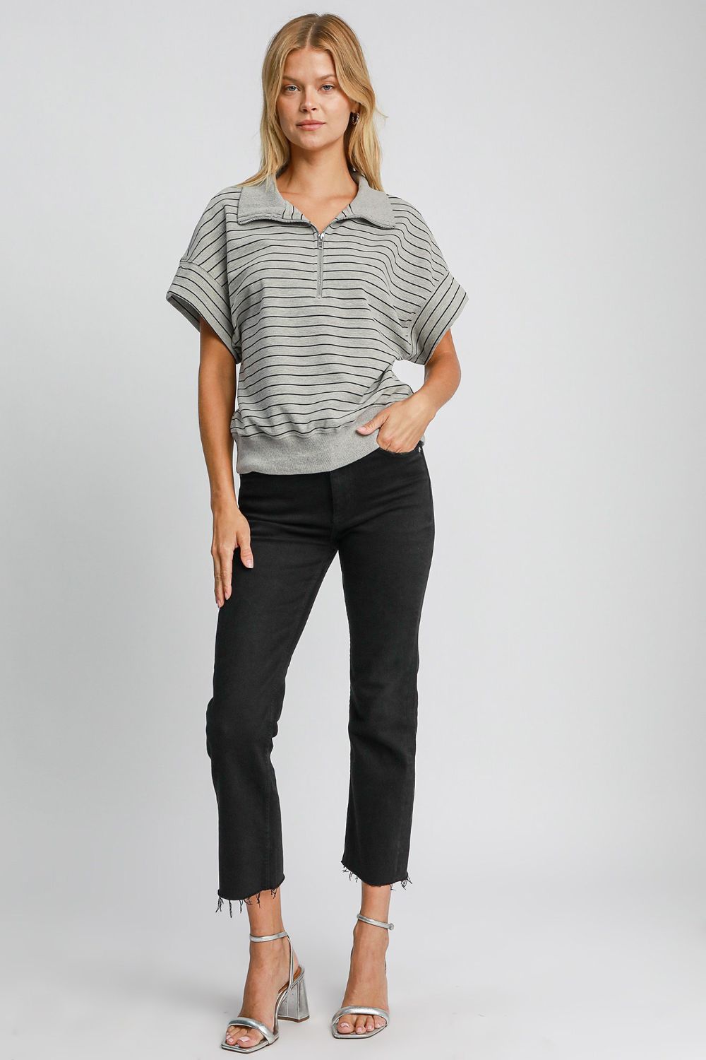 Striped Half Zip Short Sleeve Sweatshirt - Gray