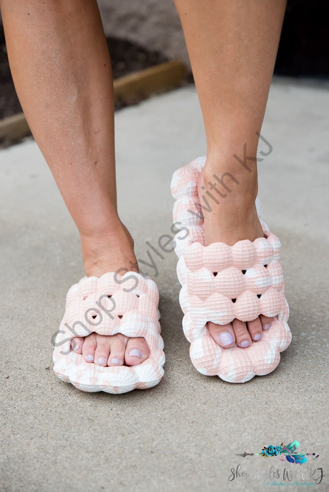 Bubble Cloud Sandals In Pink H2K