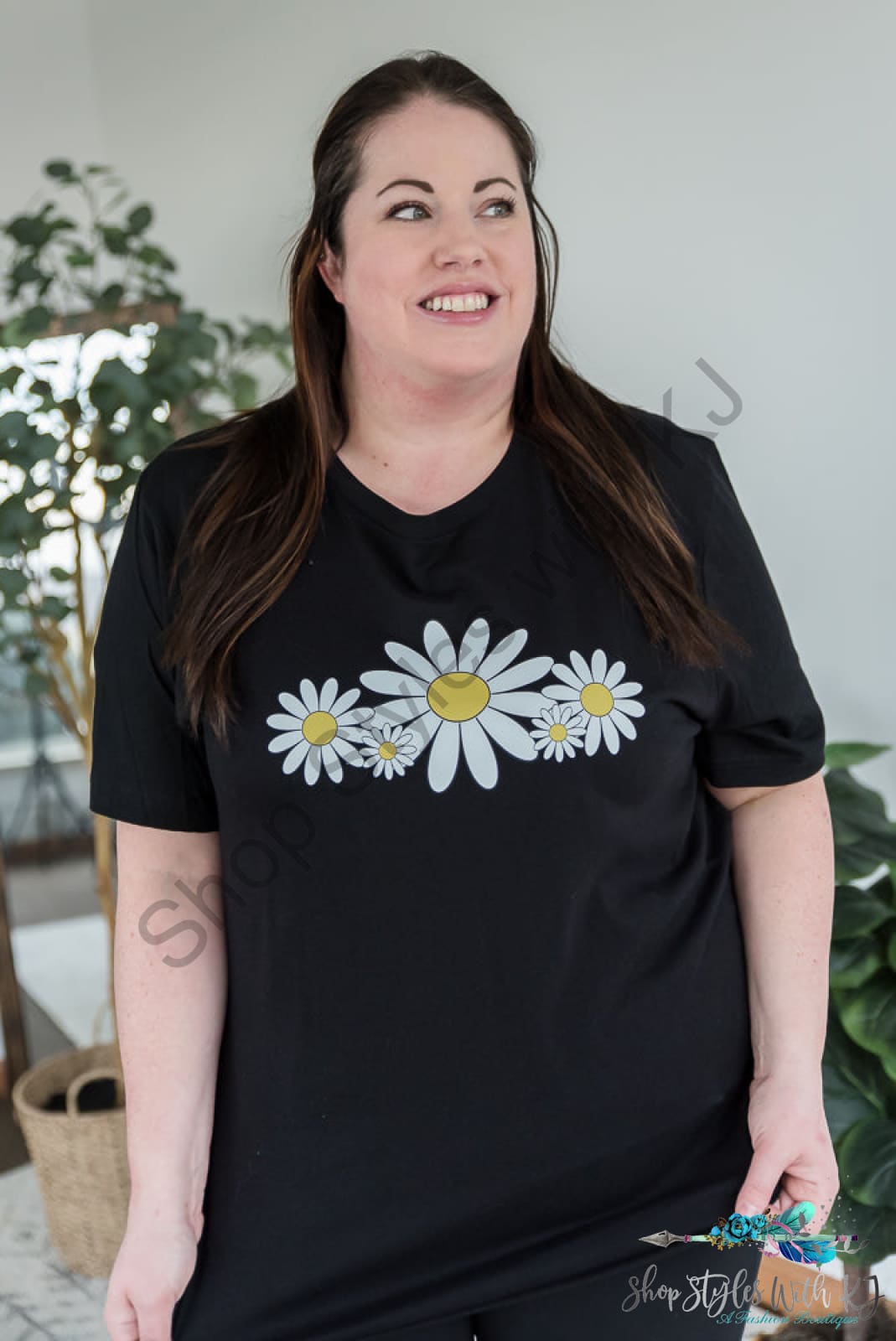 Daisies Graphic Tee Bt