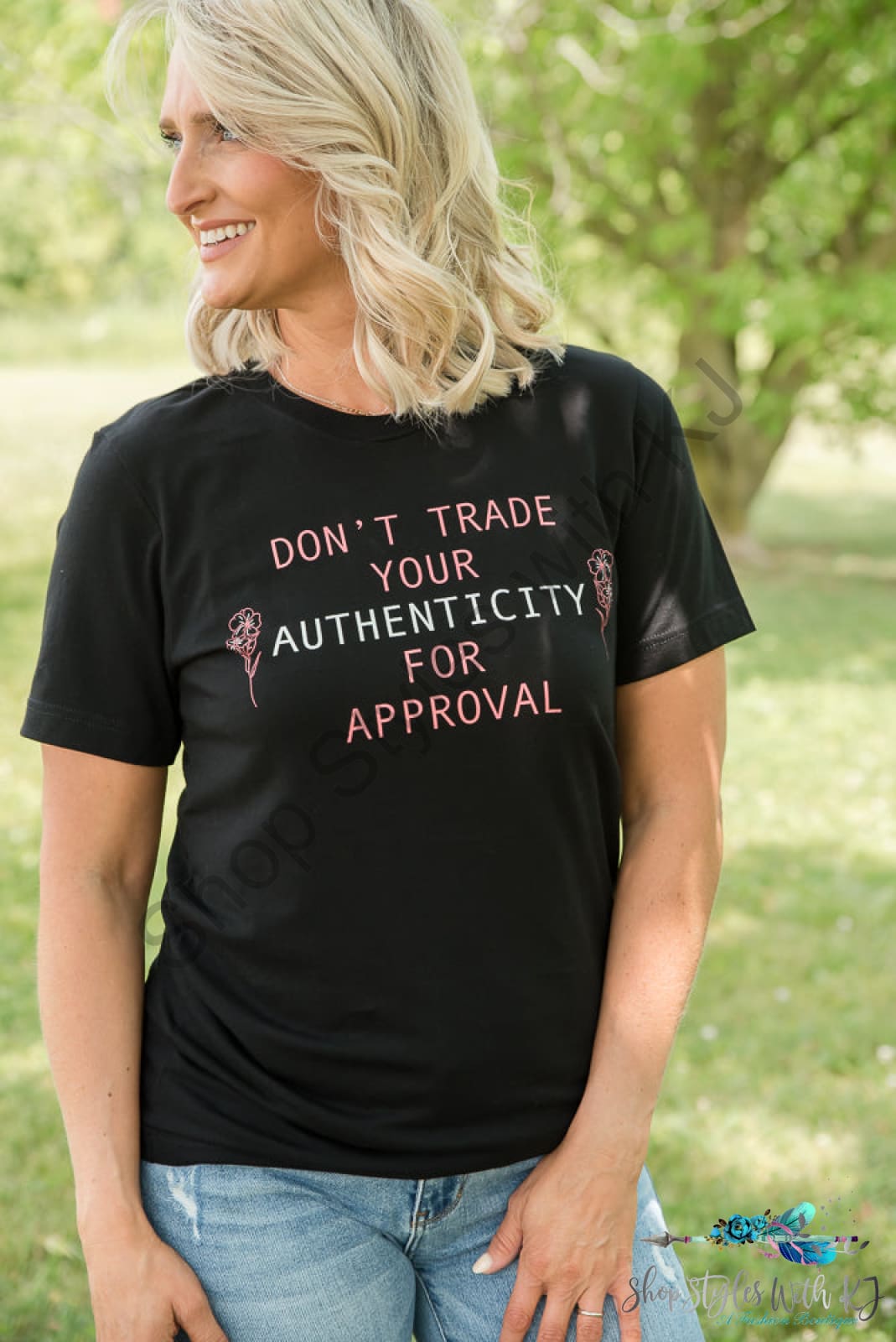 Dont Trade Your Authenticity Graphic Tee Bt