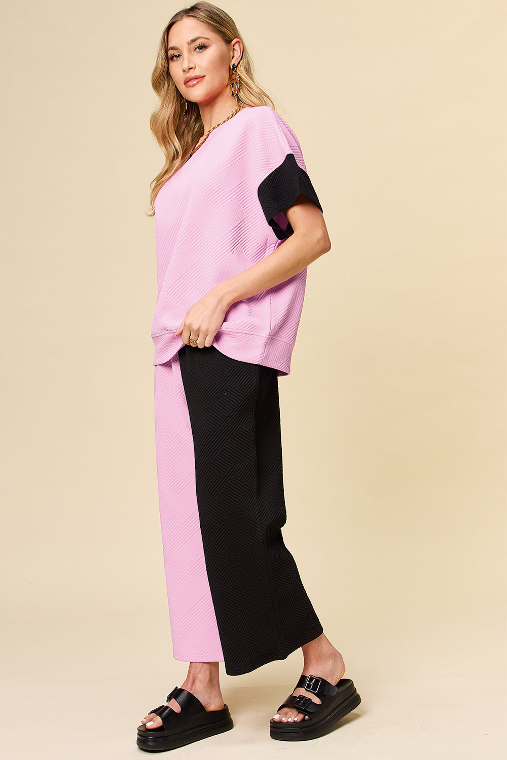 Texture Contrast T-Shirt and Wide Leg Pants Set - 4 Colors