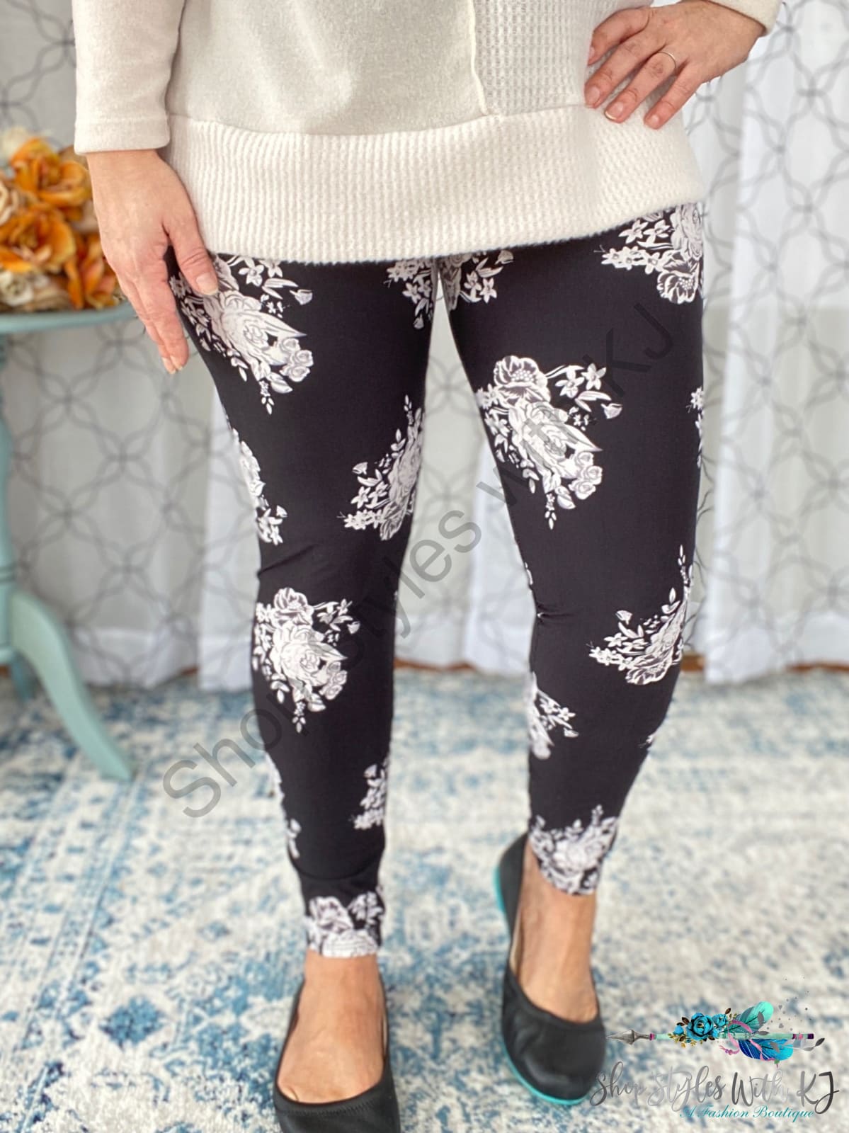 Find Yourself In Floral Leggings Boutique Only