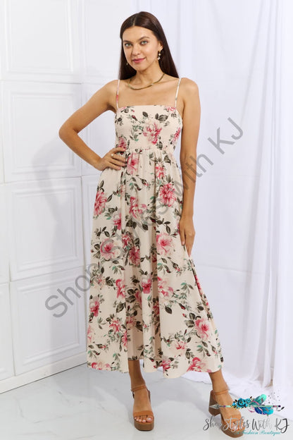 Onetheland Hold Me Tight Sleevless Floral Maxi Dress In Pink / S Dresses