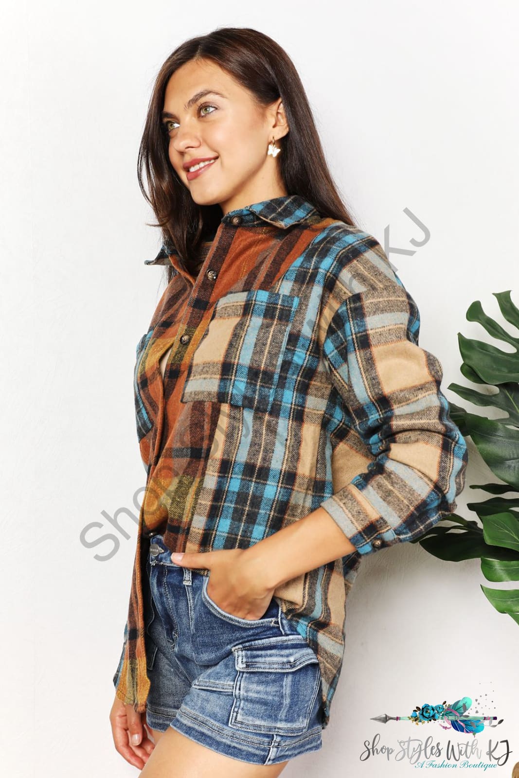 Double Take Plaid Curved Hem Shirt Jacket With Breast Pockets Coats & Jackets