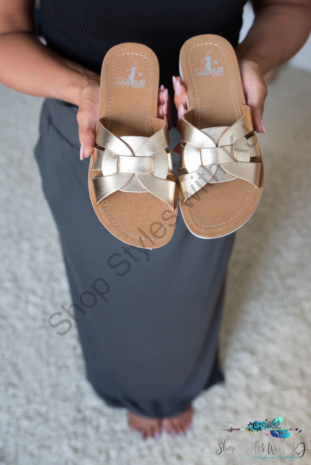 Rouge Sandals In Gold Metallic Corkys