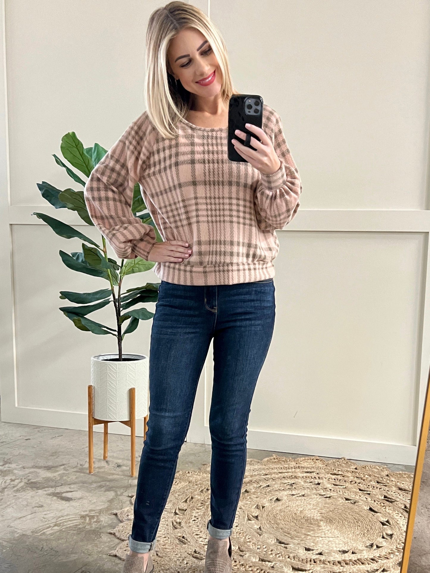 Tie Back Long Sleeve Top In Blush Plaid