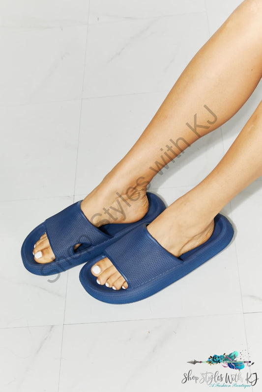Arms Around Me Open Toe Slide In Navy / 6 Shoes