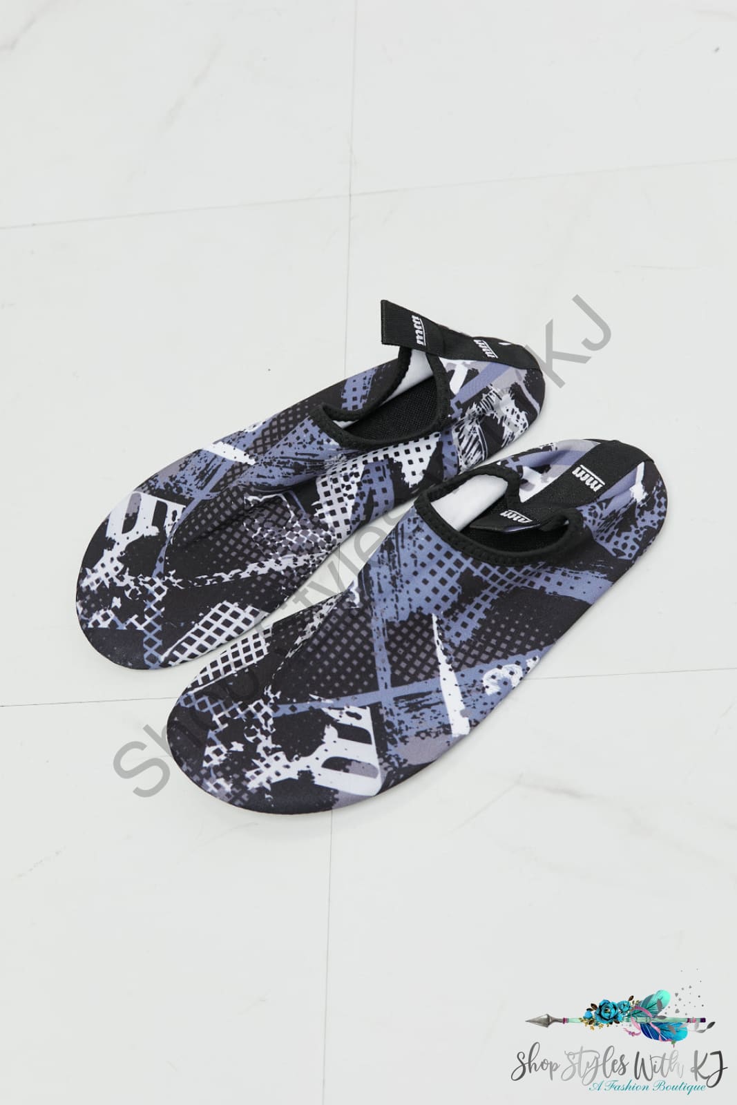 Mmshoes On The Shore Water Shoes In Black Pattern