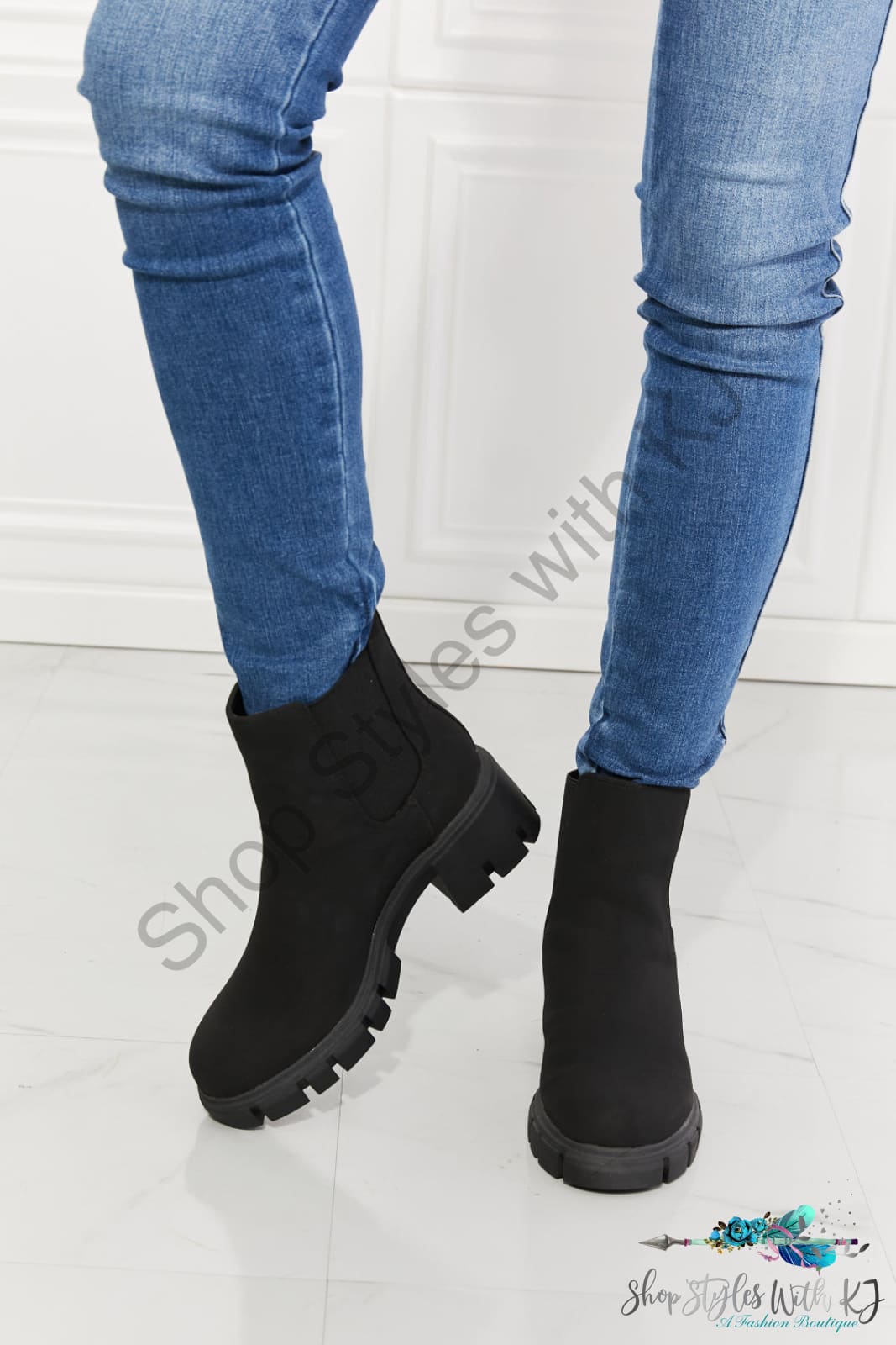 Work For It Matte Lug Sole Chelsea Boots In Black / 6 Shoes